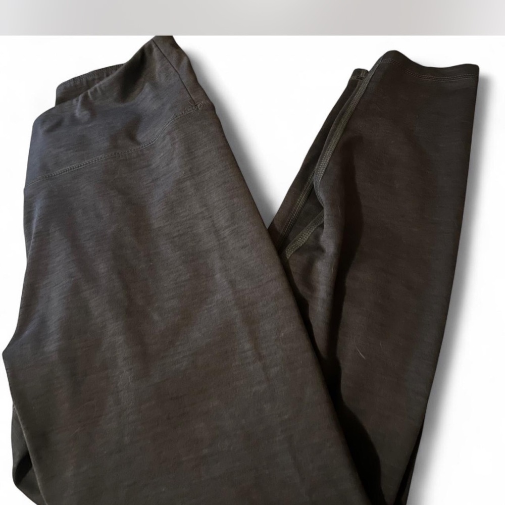 American Eagle Outfitters Gray “The Everything Leggings”